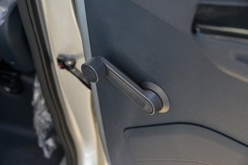 ��������Q����ʽ 1.6L���� 120���� ����5�� 2.5��˫����������ʽ΢��ͼƬ
