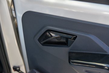 ��������Q����ʽ 1.6L���� 120���� ����5�� 2.5��˫����������ʽ΢��ͼƬ