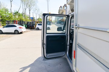 ��������Q����ʽ 1.6L���� 120���� ����5�� 2.5��˫����������ʽ΢��ͼƬ