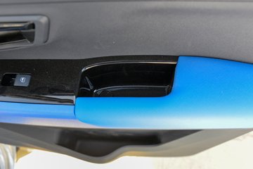 ��������Q����ʽ 1.6L���� 120���� ����5�� 2.5��˫����������ʽ΢��ͼƬ