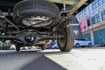 ��������Q����ʽ 1.6L���� 120���� ����5�� 2.5��˫����������ʽ΢��ͼƬ
