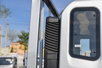 ����HOWO����H3 2025�� 2.3L���� 148���� ��ʿ��6�� 3.85���Ű������ῨͼƬ