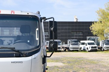 ����HOWO����H3 2025�� 2.3L���� 148���� ��ʿ��6�� 3.85���Ű������ῨͼƬ