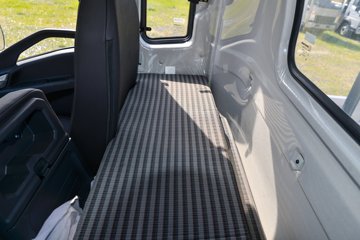 ����HOWO����H3 2025�� 2.3L���� 148���� ��ʿ��6�� 3.85���Ű������ῨͼƬ