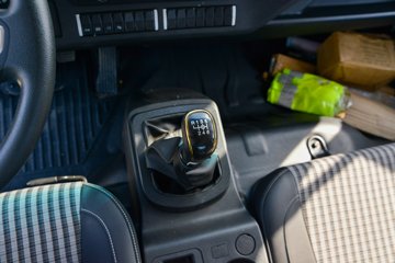 ����HOWO����H3 2025�� 2.3L���� 148���� ��ʿ��6�� 3.85���Ű������ῨͼƬ