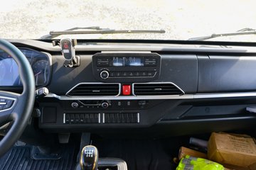 ����HOWO����H3 2025�� 2.3L���� 148���� ��ʿ��6�� 3.85���Ű������ῨͼƬ