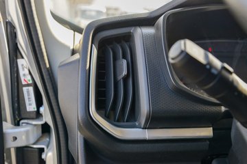 ����HOWO����H3 2025�� 2.3L���� 148���� ��ʿ��6�� 3.85���Ű������ῨͼƬ