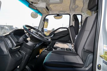 ����HOWO����H3 2025�� 2.3L���� 148���� ��ʿ��6�� 3.85���Ű������ῨͼƬ