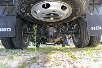 ����HOWO����H3 2025�� 2.3L���� 148���� ��ʿ��6�� 3.85���Ű������ῨͼƬ