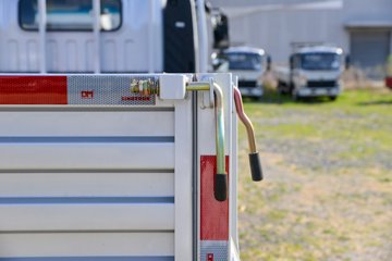 ����HOWO����H3 2025�� 2.3L���� 148���� ��ʿ��6�� 3.85���Ű������ῨͼƬ