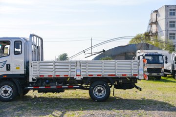 ����HOWO����H3 2025�� 2.3L���� 148���� ��ʿ��6�� 3.85���Ű������ῨͼƬ