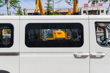 ��������U7 2025�� ������ 6�����綯��� ���׿�50.23kWhͼƬ