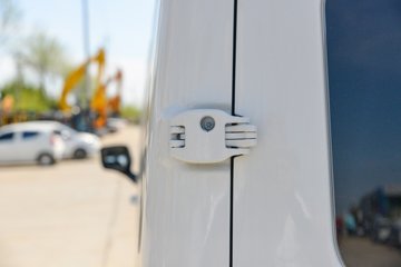 ��������U7 2025�� ������ 6�����綯��� ���׿�50.23kWhͼƬ