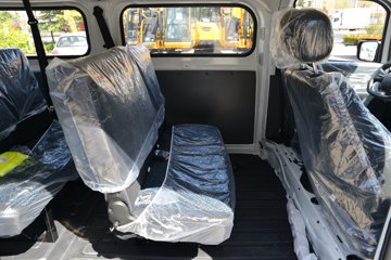 ��������U7 2025�� ������ 6�����綯��� ���׿�50.23kWhͼƬ