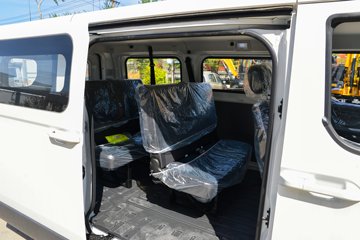 ��������U7 2025�� ������ 6�����綯��� ���׿�50.23kWhͼƬ
