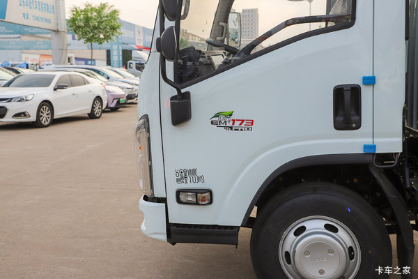 惊喜不断，降0.5万！广州市翼放EM pro载货车系列超值回馈，