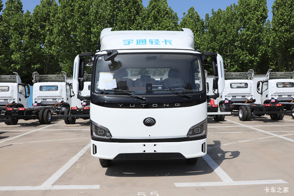宇通轻卡T6 标准版 4X2 4.08米单排纯电动冷藏车 深澜144.11kWh