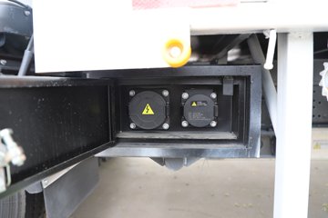 ������� ����EM 4.5T 4.17�׵��Ŵ��綯��դʽ�Ῠ77.28kWhͼƬ
