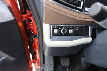 ��������ʥ��ES5 Pro 4.3L���� 200���� 4X2 ��ʿ��10�� 5.8�������ػ���ͼƬ