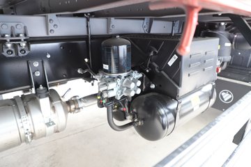 ��������ʥ��ES5 Pro 4.3L���� 200���� 4X2 ��ʿ��10�� 5.8�������ػ���ͼƬ