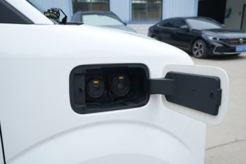 ��� EC75 ���г���泬Խ�͢� 2�� ���綯��ջ��� �۷�50.1kWhͼƬ