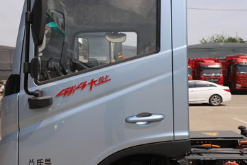�칤�Ῠ ���� �߶� ��ɲ 4.4�׵��Ŵ��綯��ʽ�Ῠ ����ʱ��165.15kWhͼƬ