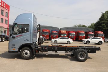 �칤�Ῠ ���� �߶� ��ɲ 4.4�׵��Ŵ��綯��ʽ�Ῠ ����ʱ��165.15kWhͼƬ