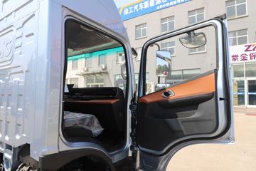 �칤�Ῠ ���� �߶� ��ɲ 4.4�׵��Ŵ��綯��ʽ�Ῠ ����ʱ��165.15kWhͼƬ