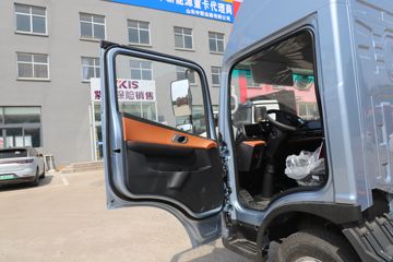 �칤�Ῠ ���� �߶� ��ɲ 4.4�׵��Ŵ��綯��ʽ�Ῠ ����ʱ��165.15kWhͼƬ
