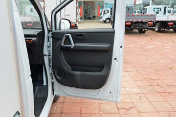 ���������T7 1.6L���� 122���� ����5�� Һɲ 3.2�׵�����ʽ΢��ͼƬ