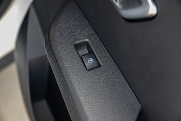 �����ͼ 1.6L���� 122���� 5�� 2.71��˫������΢��(��̥)ͼƬ