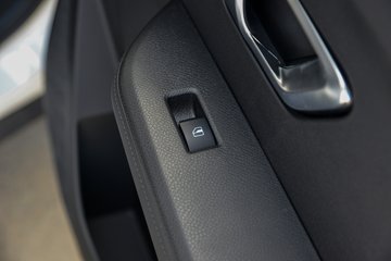 �����ͼ 1.6L���� 122���� 5�� 2.71��˫������΢��(��̥)ͼƬ