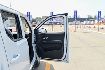 �����ͼ 1.6L���� 122���� 5�� 2.71��˫������΢��(��̥)ͼƬ