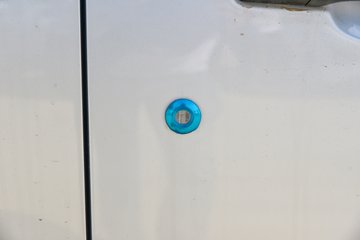 ����С�� ����ţ�� 2026����� 1.6L���� 122���� Һɲ 2.545��˫������΢��ͼƬ
