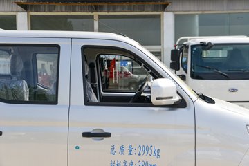 ����С�� ����ţ�� 2026����� 1.6L���� 122���� Һɲ 2.545��˫������΢��ͼƬ
