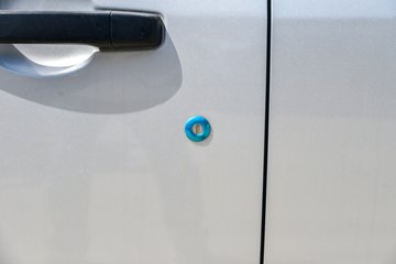 ����С�� ����ţ�� 2026����� 1.6L���� 122���� Һɲ 2.545��˫������΢��ͼƬ