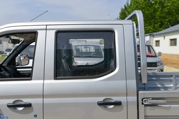 ����С�� ����ţ�� 2026����� 1.6L���� 122���� Һɲ 2.545��˫������΢��ͼƬ