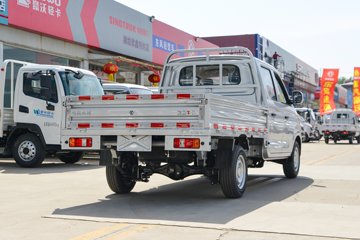 ����С�� ����ţ�� 2026����� 1.6L���� 122���� Һɲ 2.545��˫������΢��ͼƬ