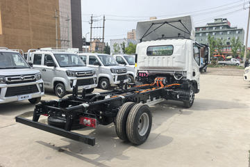 �����������EL-Plus ��ɲ 4.14�׵��Ŵ��綯��ʽ�Ῠ ����ʱ��165kWhͼƬ