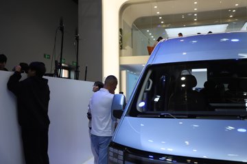 ��������V919 2025�� ���ð������ 7�� ���綯��� ����ʱ��88.02kWhͼƬ