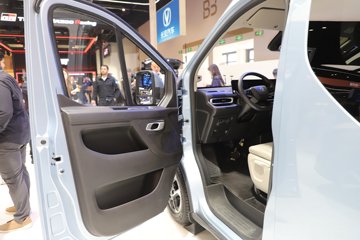 ��������V919 2025�� ���ð������ 7�� ���綯��� ����ʱ��88.02kWhͼƬ