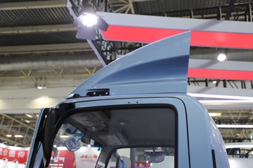 ���桤��EH Pro ���� ��ɲ 4.18�׵��Ŵ��綯��ʽ�Ῠ ����131.98kWhͼƬ