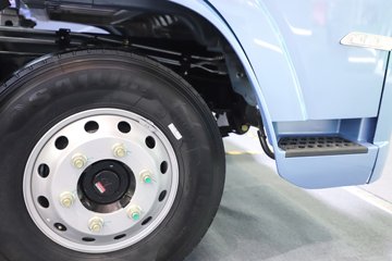 ���桤��EH Pro ���� ��ɲ 4.18�׵��Ŵ��綯��ʽ�Ῠ ����131.98kWhͼƬ