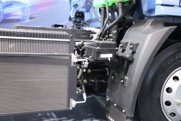 ���桤��EH Pro ���� ��ɲ 4.18�׵��Ŵ��綯��ʽ�Ῠ ����131.98kWhͼƬ