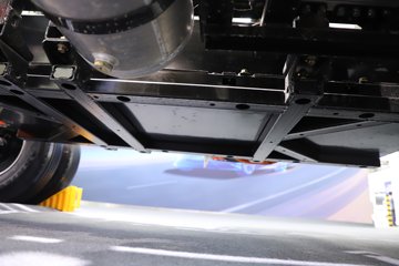 ���桤��EH Pro ���� ��ɲ 4.18�׵��Ŵ��綯��ʽ�Ῠ ����131.98kWhͼƬ