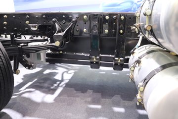 ���桤��EH Pro ���� ��ɲ 4.18�׵��Ŵ��綯��ʽ�Ῠ ����131.98kWhͼƬ