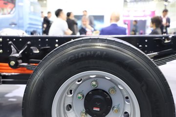 ���桤��EH Pro ���� ��ɲ 4.18�׵��Ŵ��綯��ʽ�Ῠ ����131.98kWhͼƬ