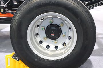 ���桤��EH Pro ���� ��ɲ 4.18�׵��Ŵ��綯��ʽ�Ῠ ����131.98kWhͼƬ