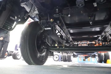 ���桤��EH Pro ���� ��ɲ 4.18�׵��Ŵ��綯��ʽ�Ῠ ����131.98kWhͼƬ