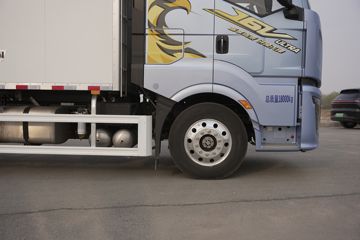 ���J6V �캽�� 380���� 4X2 10�� 6.8����س�ͼƬ